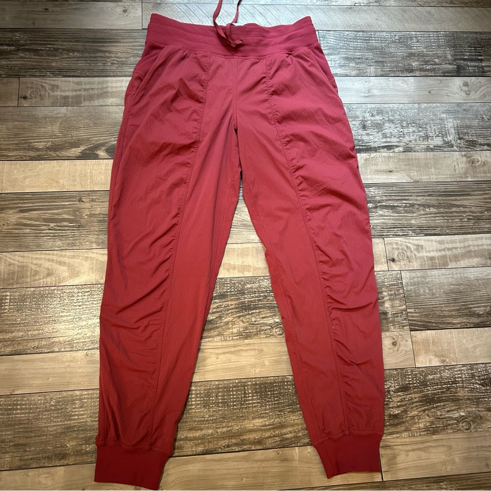 Lululemon Dance Studio Jogger - Picture 4 of 8